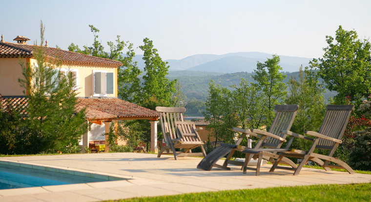 Posséder une résidence secondaire entraîne des coûts, qui doivent être bien anticipés. (© DR)