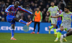 Pourquoi le transfert de Jean-Philippe Mateta à l’AC Milan a été annulé