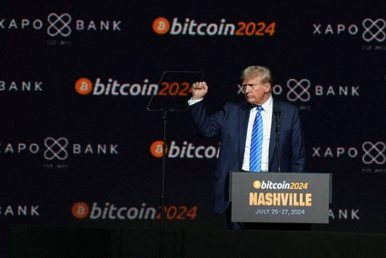 Le candidat républicain à l'élection présidentielle Donald Trump participe à la conférence sur les cryptomonnaies à Nashville