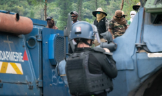 Un convoi de gendarmerie, à Paita, en Nouvelle-Calédonie (illustration) ( AFP / DELPHINE MAYEUR )