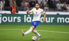 Rayan Cherki serait la priorité de Manchester City avant la Coupe du monde des clubs