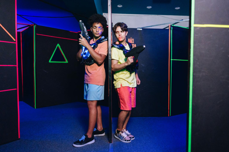 Nos conseils pour jouer au laser game pour moins de 11 euros. ( crédit photo : Getty Images )