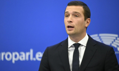 ( AFP / FREDERICK FLORIN )