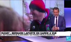 Sport : le président de la Fédération française de rugby, Bernard Laporte, en garde à vue