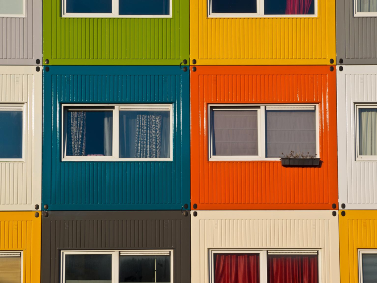 Acheter un appartement dans une résidence de services vous permet de réduire le montant de votre impôt sur le revenu. ( crédit photo : Rudmer Zwerver/Shutterstock / Rudmer Zwerver )