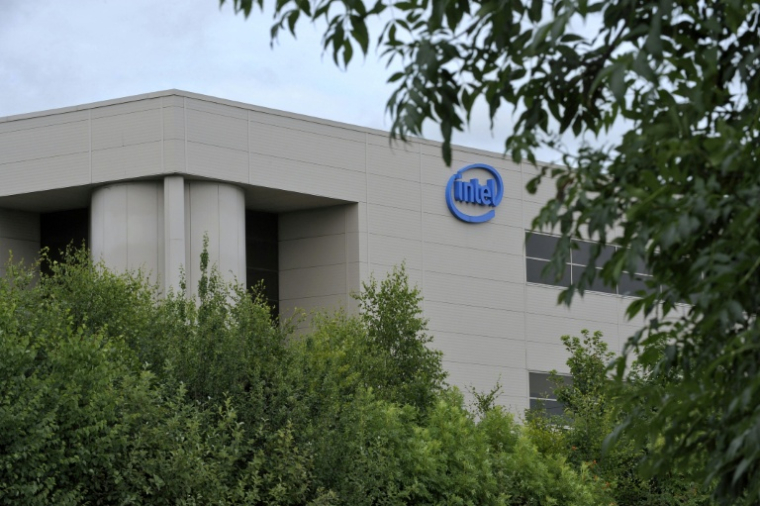 Le campus d'Intel à Leixlip, en Irlande, où le géant américain des semi-conducteurs va investir 5 milliards d'euros. ( AFP / MIGUEL RIOPA )