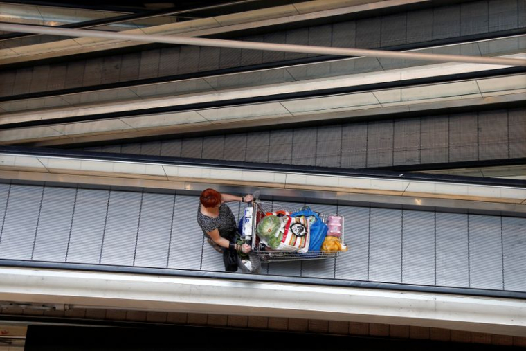 FRANCE: LA CONFIANCE DES MÉNAGES EST RESTÉE STABLE EN SEPTEMBRE