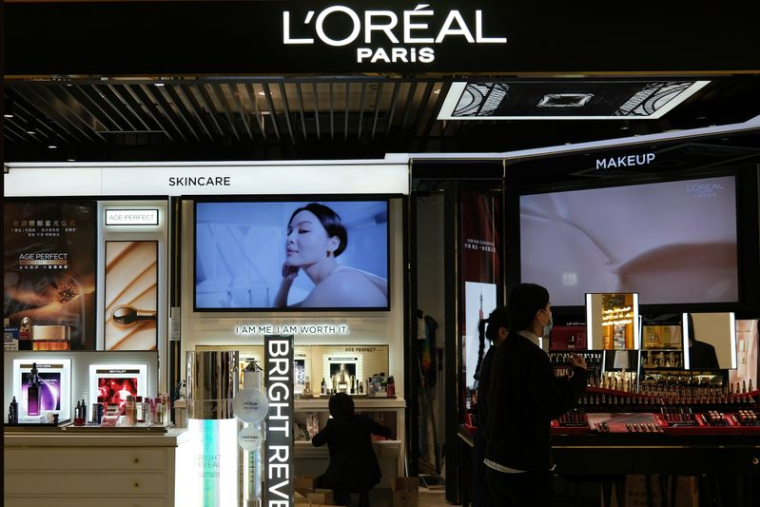 CHINE: LES DEUX PLUS GRANDES STARS DU LIVESTREAMING EN CONFLIT AVEC L'ORÉAL