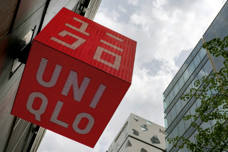 Le japonais Uniqlo qui a annoncé deux nouvelles implantations, pour plus de 2.250 m² de surface de vente ( AFP / Kazuhiro NOGI )