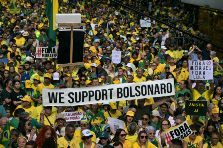 Manifestation en faveur de l'ex-président brésilien Jair Bolsonaro à Sao Paulo, le 3 août 2025 ( AFP / NELSON ALMEIDA )