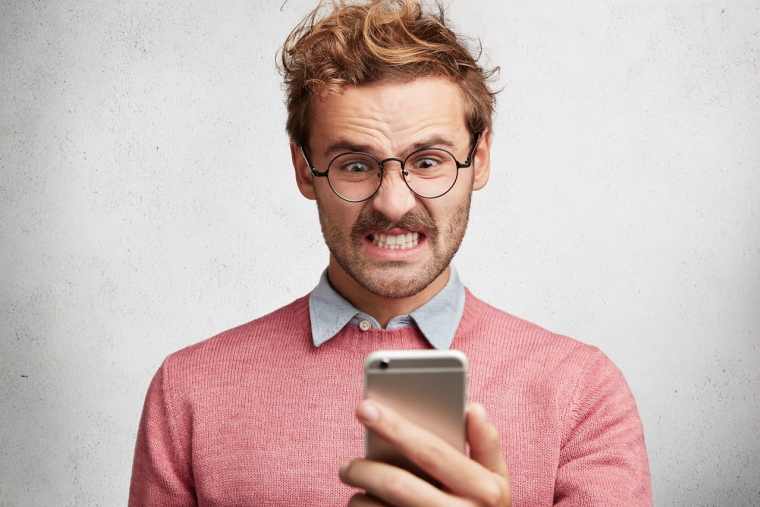 (Après le constat d'un prélèvement injustifié ou non autorisé, il est possible et facile de le contester - Crédit photo : Adobe Stock)