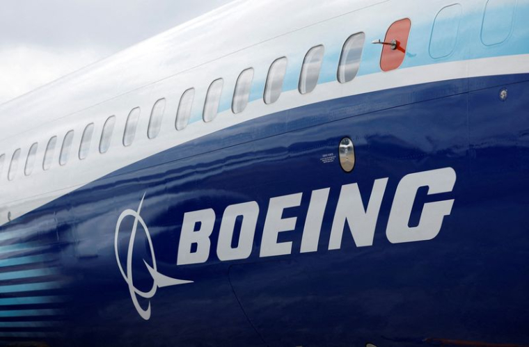 Le logo Boeing sur un avion à Farnborough, en Grande-Bretagne
