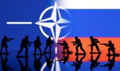 LE KREMLIN DIT NE PAS VOIR DE CHANGEMENT DE POSITION DE L'UKRAINE SUR L'OTAN