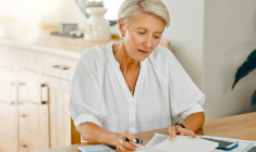 Vous être retraités ou rentier : vous êtes imposés sous déduction d'abattement. (© Adobestock)