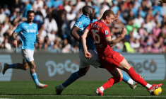 Naples enchaîne en battant la Fiorentina