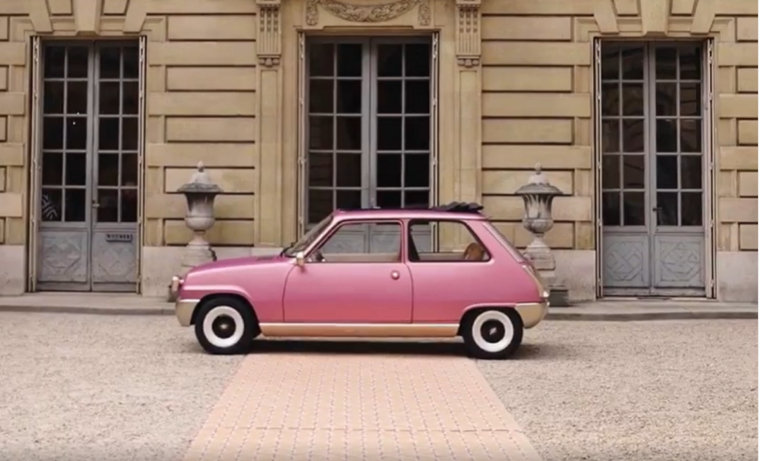 Le modèle mythique revisité pour ses 50 ans crédit photo : Capture d’écran Instagram @renault_co