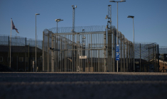 La prison de Rosersberg, au nord de Stockholm, le 4 mars 2026 en Suède ( AFP / Jonathan NACKSTRAND )