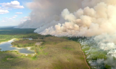 Feux de forêt dans l'ouest du Canada: l'état d'urgence déclaré