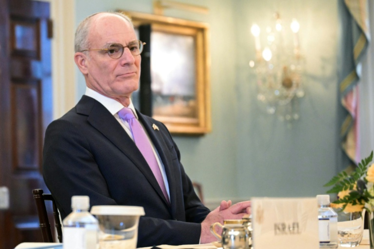L'ambassadeur d'Israël aux États-Unis, Yechiel Leiter, lors d'une réunion avec le secrétaire d'État américain Marco Rubio et l'ambassadrice du Liban aux États-Unis, Nada Hamadeh Moawad, au département d'État à Washington, le 14 avril 2026 ( AFP / Oliver Contreras )
