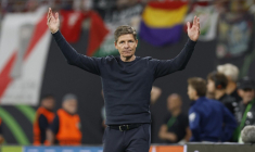 Oliver Glasner reste sur un banc de Premier League