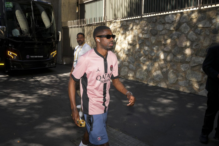 Quand le boulevard Haussmann à Paris devient le « boulevard Ousmane » sur l’appli Plans d’Apple