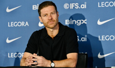 Avec Rogers et en attendant Lacroix, le Chelsea de Xabi Alonso en quête d'équilibre