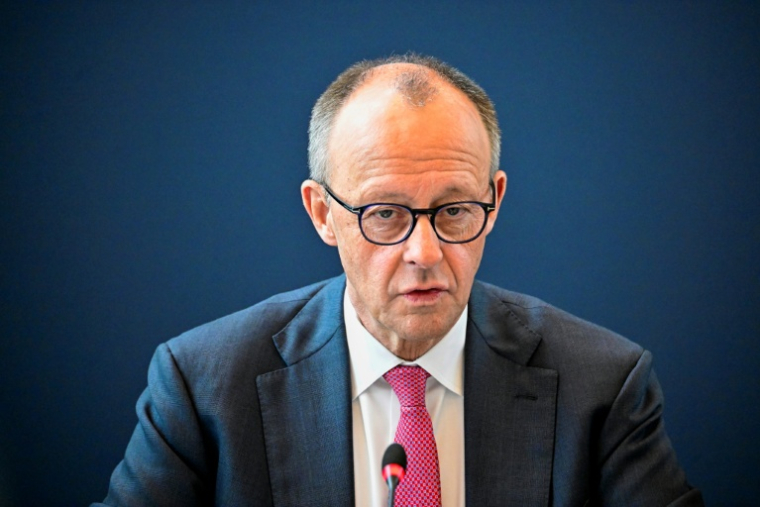 Le chancelier allemand Friedrich Merz, le 13 avril 2026 à Berlin  ( AFP / Tobias SCHWARZ )
