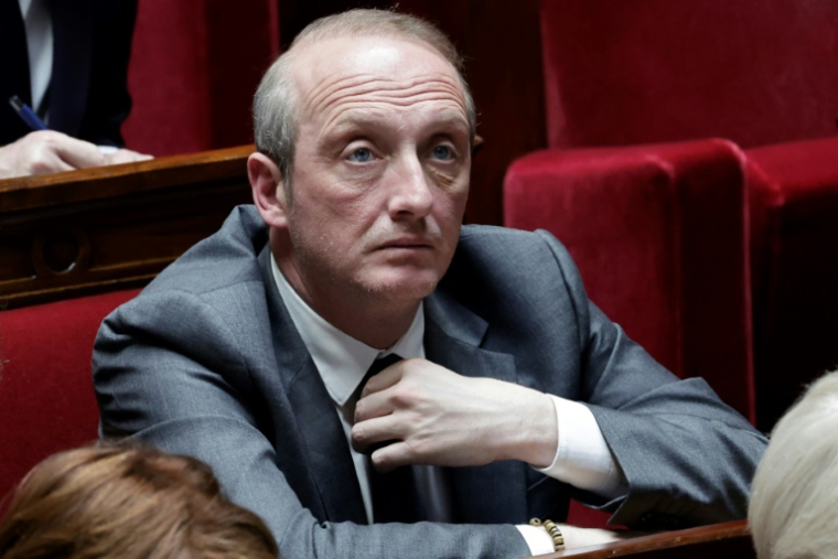 Le ministre de la Fonction publique et de la Simplification, Laurent Marcangeli à l'Assemblée nationale, le 9 avril 2025 à Paris ( AFP / STEPHANE DE SAKUTIN )