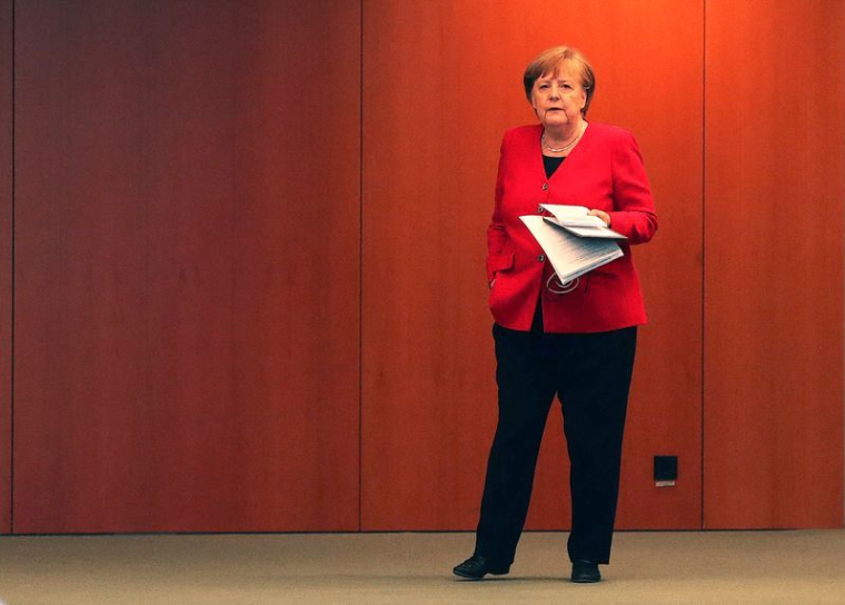 MERKEL JUGE QUE LE DIFFÉREND BCE-ALLEMAGNE PEUT ÊTRE RÉGLÉ