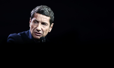 David Lisnard, maire de Cannes et président de l'Association des maires de France (AMF), le 25 novembre 2025 à Paris ( AFP / Thibaud MORITZ )