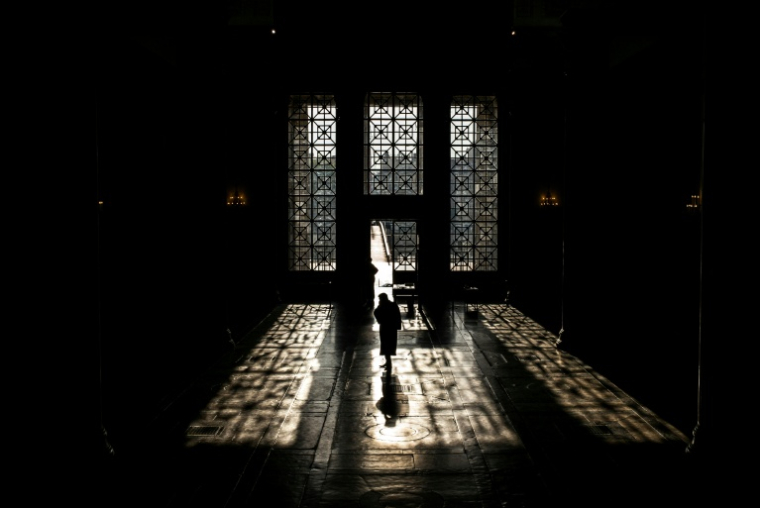 Le parquet de Lyon a annoncé le décès de Quentin, un étudiant de 23 ans hospitalisé depuis jeudi dans un état grave, après une violente agression en marge d'une conférence de l'eurodéputée LFI Rima Hassan ( AFP / JEFF PACHOUD )
