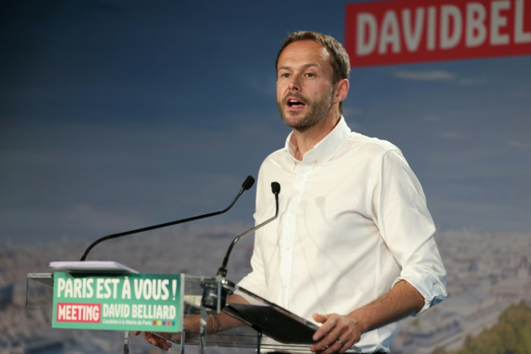 L'écologiste David Belliard en meeting à Paris le 23 juin 2025 ( AFP / ALAIN JOCARD )