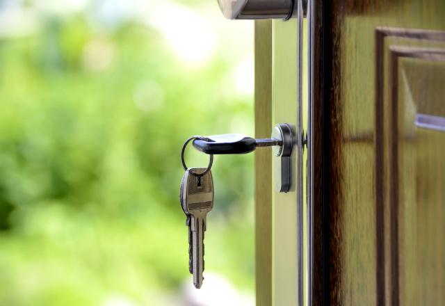 Comment vendre rapidement son bien immobilier? Découvrez 4 astuces qui vous permettront de revendre votre bien rapidement.(Crédit : pexels)