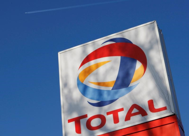 TOTAL ENTRE AU CAPITAL D'EREN POUR 237,5 MILLIONS D'EUROS