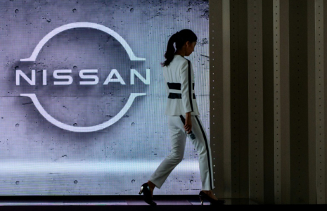 L'action Nissan a perdu 40% sur l'année écoulée ( AFP / Philip FONG )