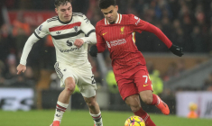 Manchester United résiste à Liverpool