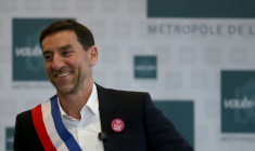 Abdelkader Lahmar, nouveau maire de Vaulx-en-Velin, le 28 mars 2026 ( AFP / Alex MARTIN )