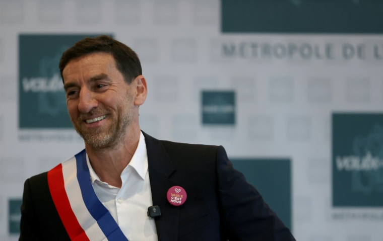 Abdelkader Lahmar, nouveau maire de Vaulx-en-Velin, le 28 mars 2026 ( AFP / Alex MARTIN )