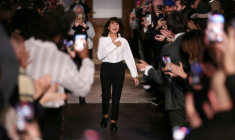 La styliste française Véronique Nichanian lors de son dernier défilé pour Hermès, le 24 janvier 2026, à Paris ( AFP / Thomas SAMSON )