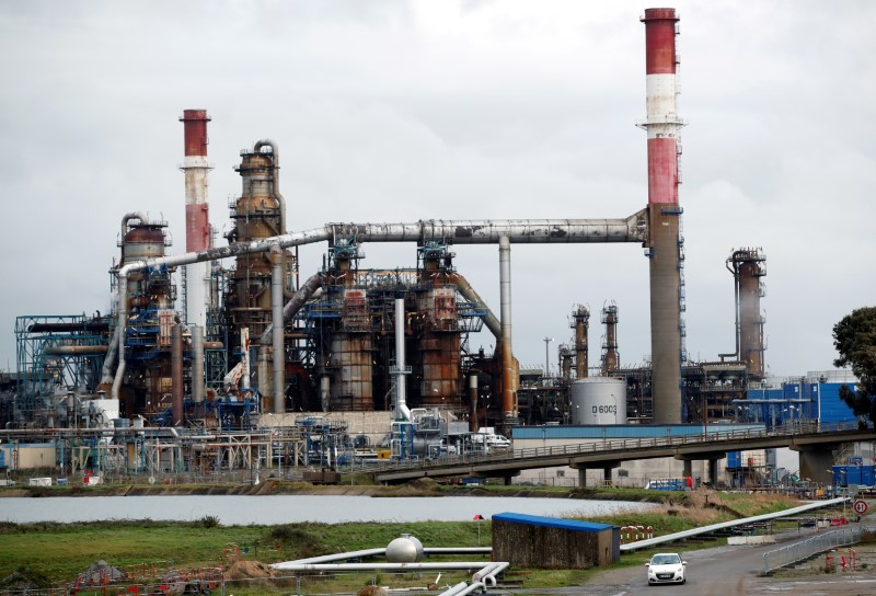 LA RAFFINERIE TOTAL DE DONGES DE NOUVEAU APPROVISIONNÉE