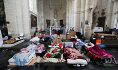 BELGIQUE: LE GOUVERNEMENT FRAGILISÉ PAR LA GRÈVE DE LA FAIM DE SANS-PAPIERS