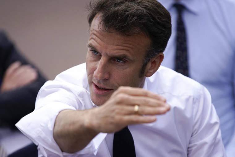 Emmanuel Macron, à Ganges, le 20 avril 2023 ( POOL / DANIEL COLE )