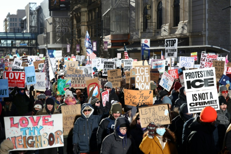 Manifestation contre la police de l'immigration (ICE) à Minneapolis, le 30 janvier 2026 dans le Minnesota ( AFP / CHARLY TRIBALLEAU )