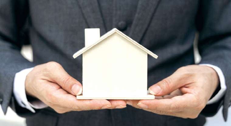 Pour le moment, la résidence principale est entièrement exonérée d'impôt sur la plus-value. (© Freepik)