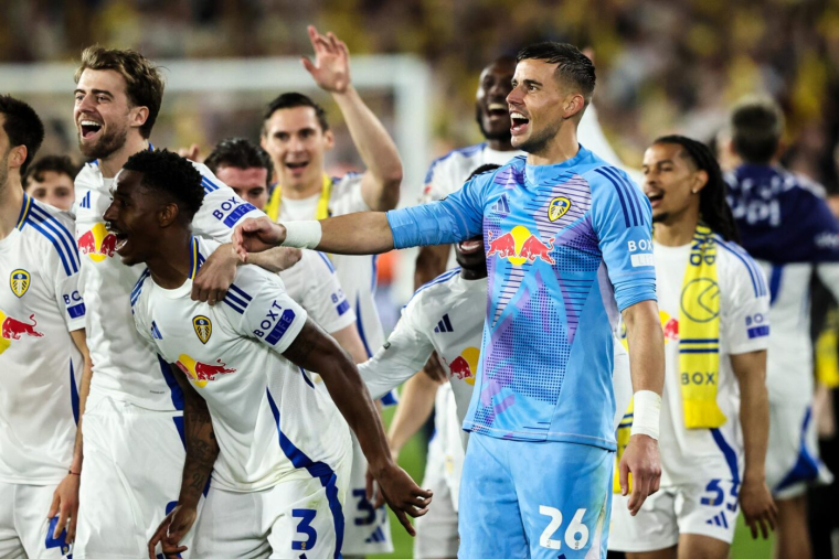 Leeds sacré en Championship, Luton Town descend encore