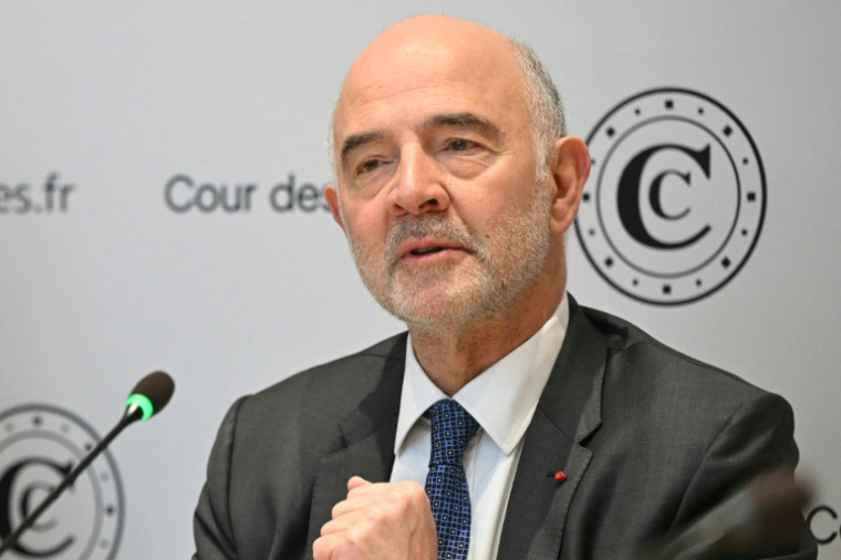 Le premier président de la Cour des comptes Pierre Moscovici, le 8 avril 2025 à Paris ( AFP / BERTRAND GUAY )