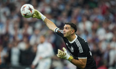 Emiliano Martínez a joué la finale avec un doigt cassé