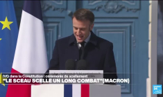 Macron veut inscrire l'IVG dans la Charte des droits fondamentaux de l'UE, où "plus rien n'est acquis"