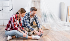 Pour réduire le coût de vos travaux, vous pouvez vous tourner vers les plateformes spécialisées. ( crédit photo : Shutterstock )