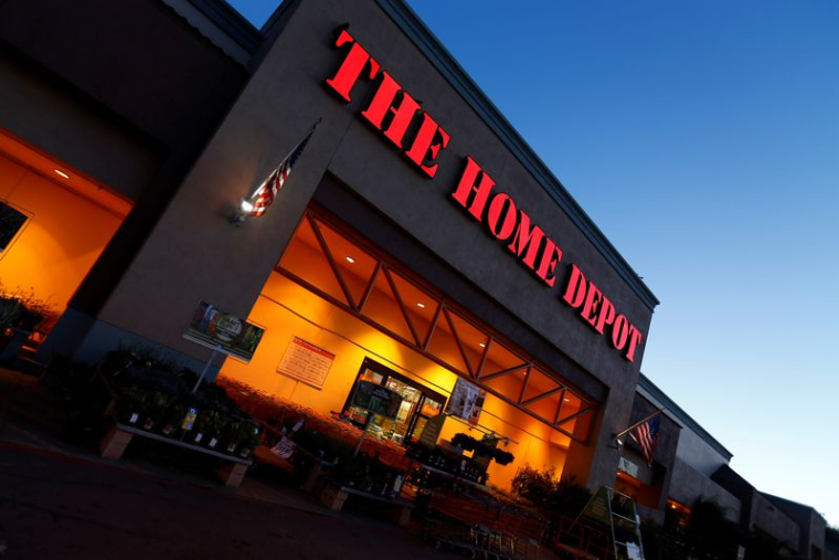 Le logo de Home Depot à Encinitas, en Californie
